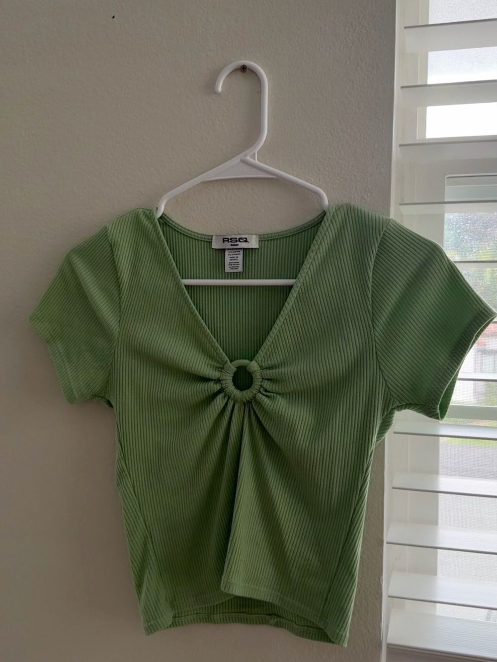 RSQ Light Green Ribbed Ring-Front Crop Top